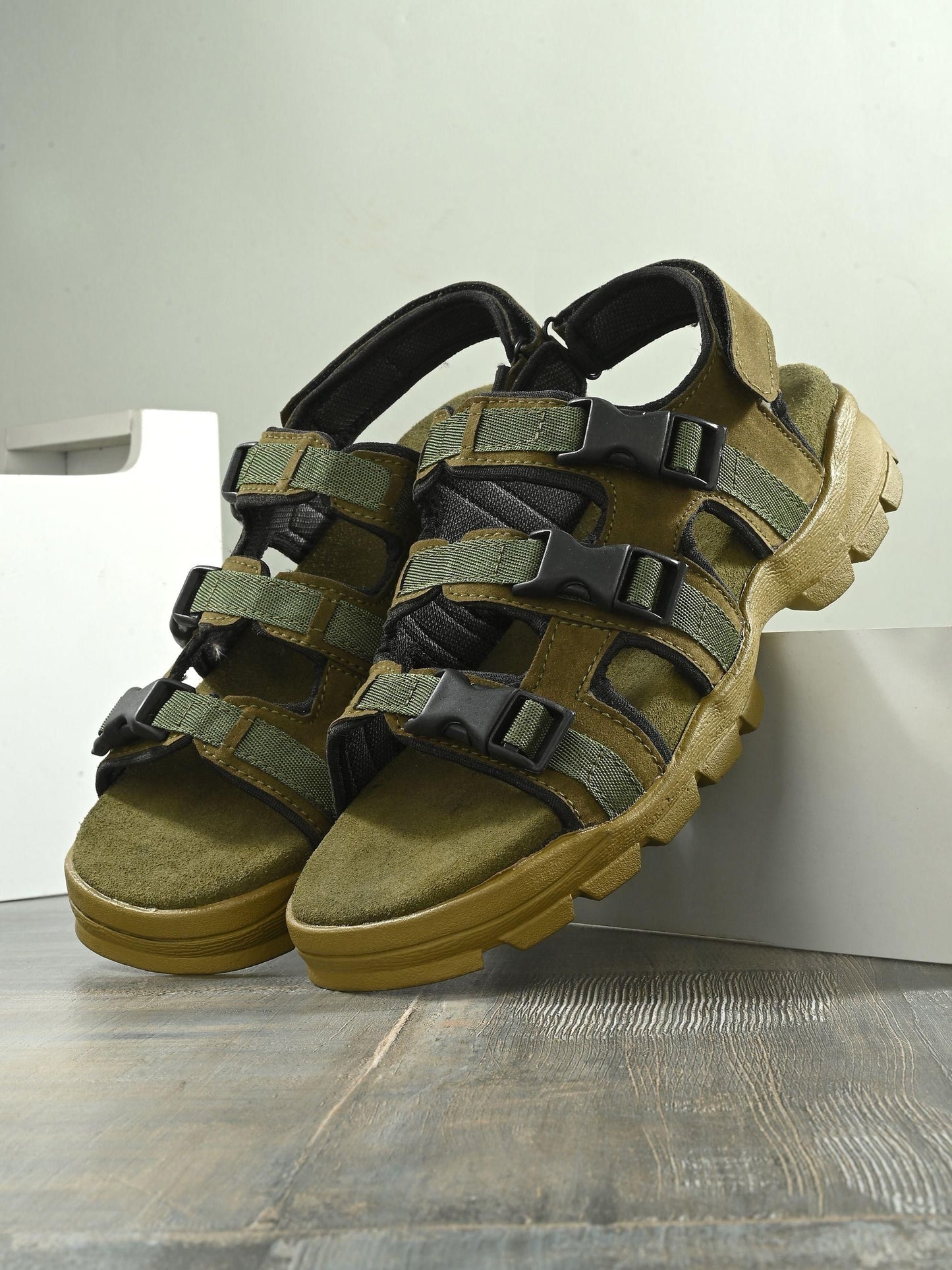 BUCIK Men's Leather Slip-On Sandal
